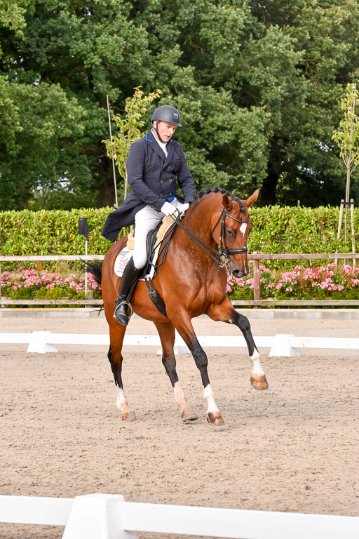 Klein Offenseth Dressur  1.8.2021 | 01082021 Dressur  KL S +_426 