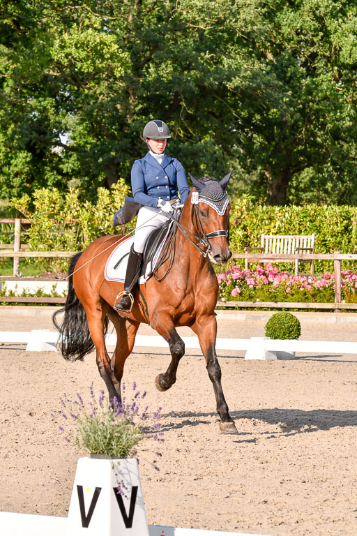 Klein Offenseth Dressur  1.8.2021 | 01082021 Dressur  KL S +_476 