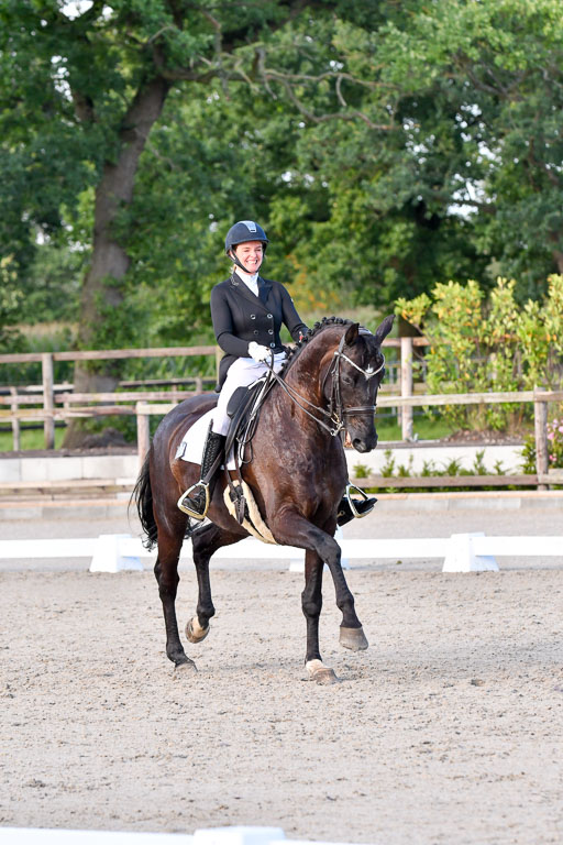 Klein Offenseth Dressur  1.8.2021 | 01082021 Dressur  KL S +_546 