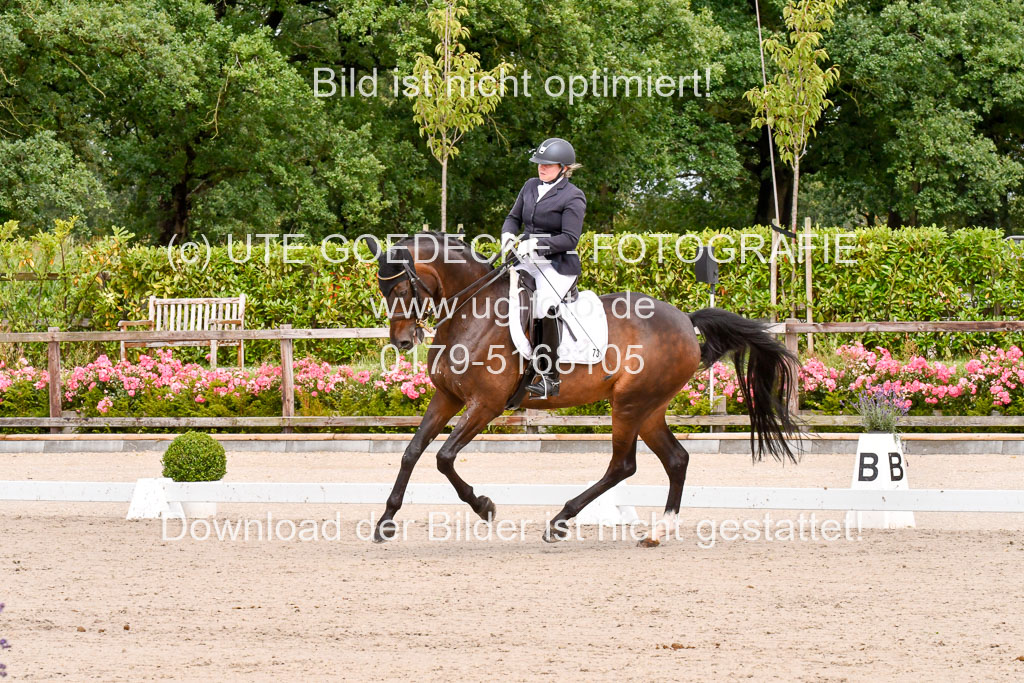 Klkein Offenseth 1.8.2021 | 01082021 Dressur M 2+ +_057 