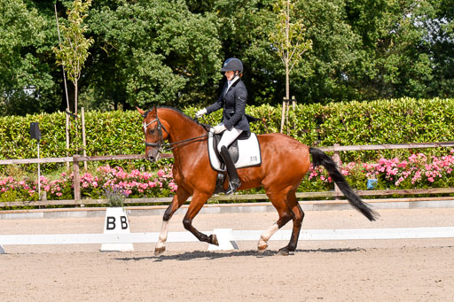 Klkein Offenseth 1.8.2021 | 01082021 Dressur M 2+ +_142 