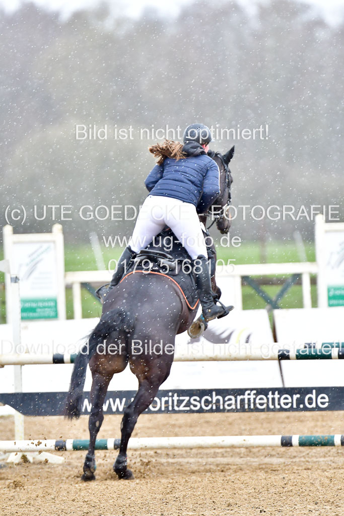 Reitsportzentrum Bremervörde 8.4.21 | 080421 Punktespring A JUN_001