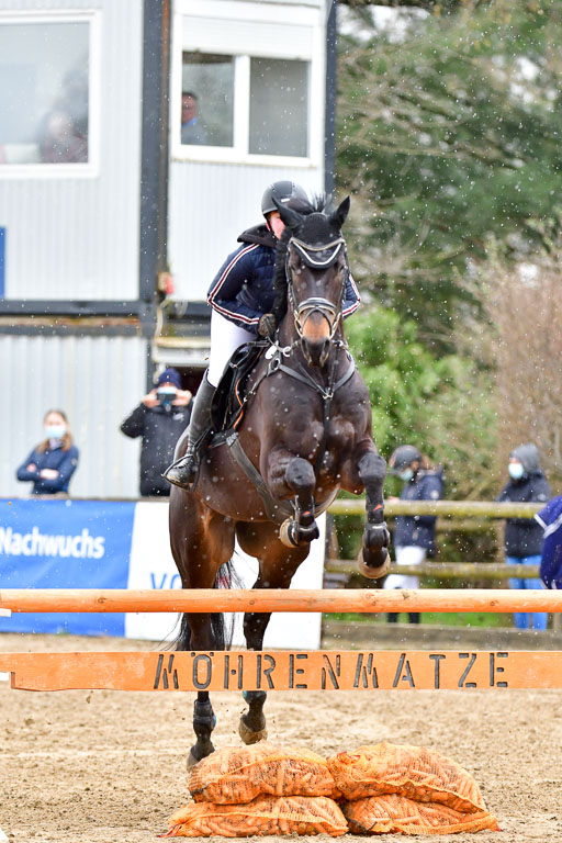 Reitsportzentrum Bremervörde 8.4.21 | 080421 Punktespring A JUN_003 