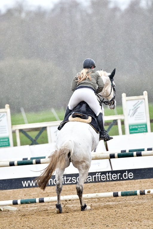 Reitsportzentrum Bremervörde 8.4.21 | 080421 Punktespring A JUN_008 