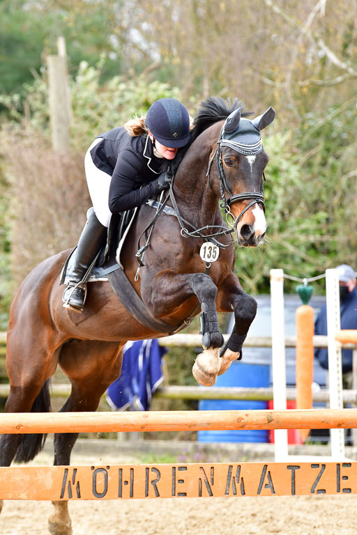 Reitsportzentrum Bremervörde 8.4.21 | 080421 Punktespring A JUN_122 