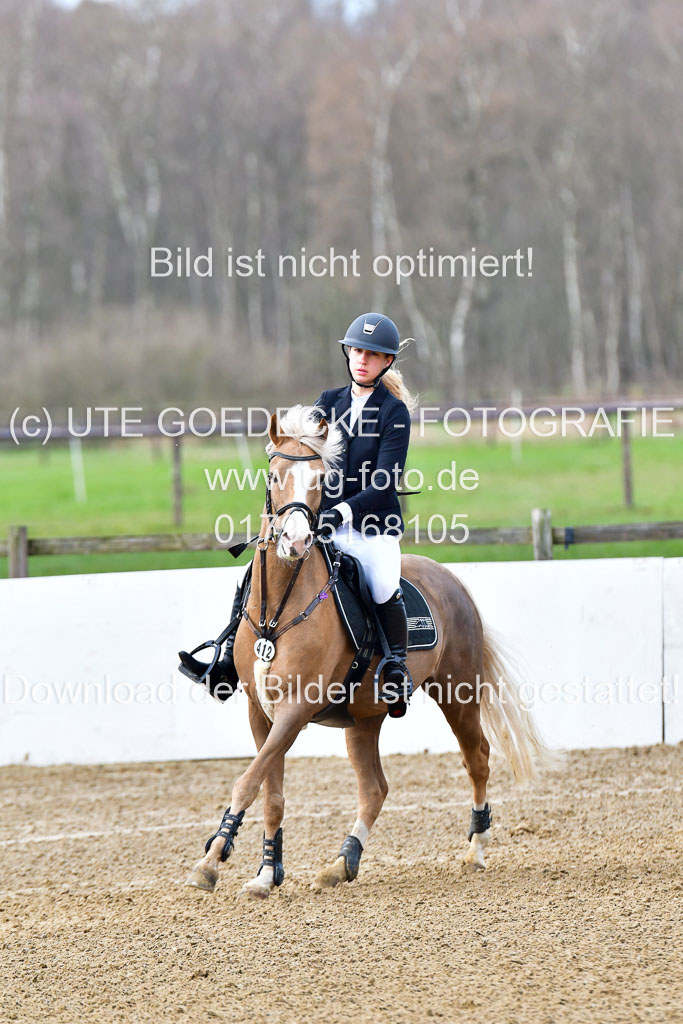Reitsportzentrum Bremervörde 8.4.21 | 080421 STil A JR-REI_002 