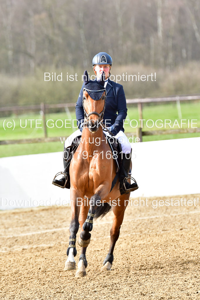 Reitsportzentrum Bremervörde 8.4.21 | 080421 STil A JR-REI_081