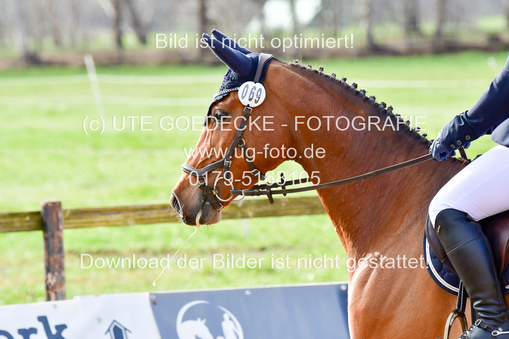 Reitsportzentrum Bremervörde 8.4.21 | 080421 STil A JR-REI_089