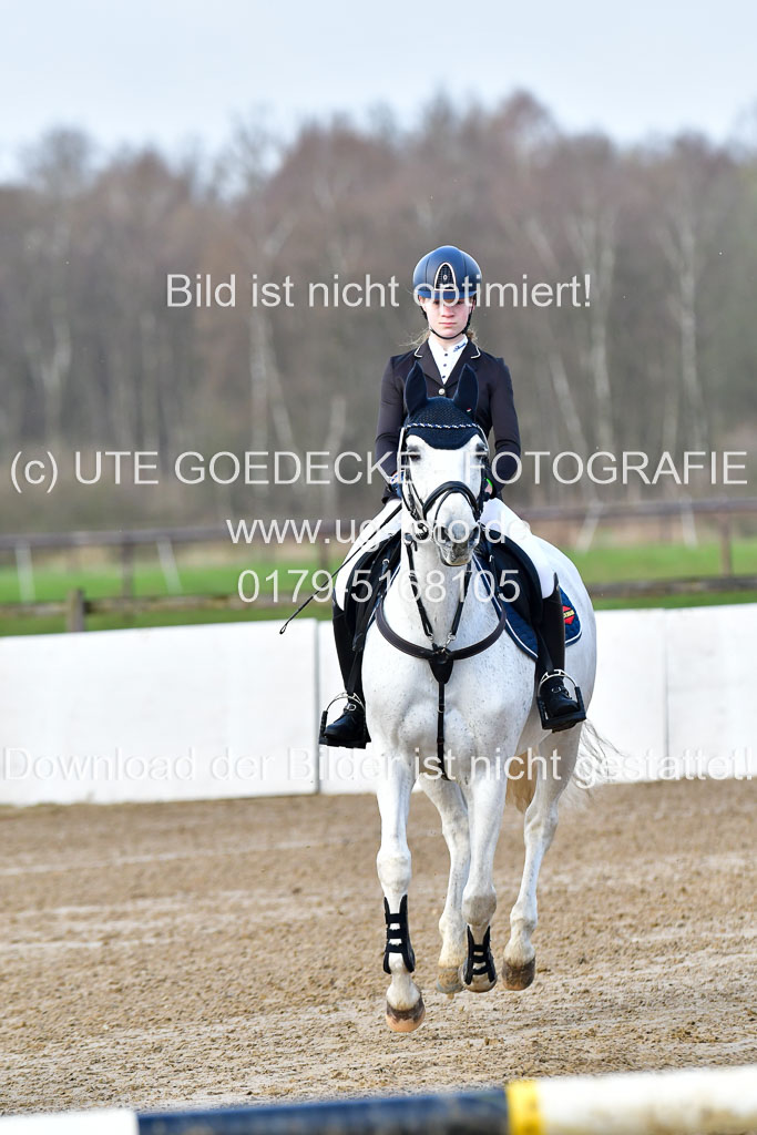 Reitsportzentrum Bremervörde 8.4.21 | 080421 STil A JUN_012