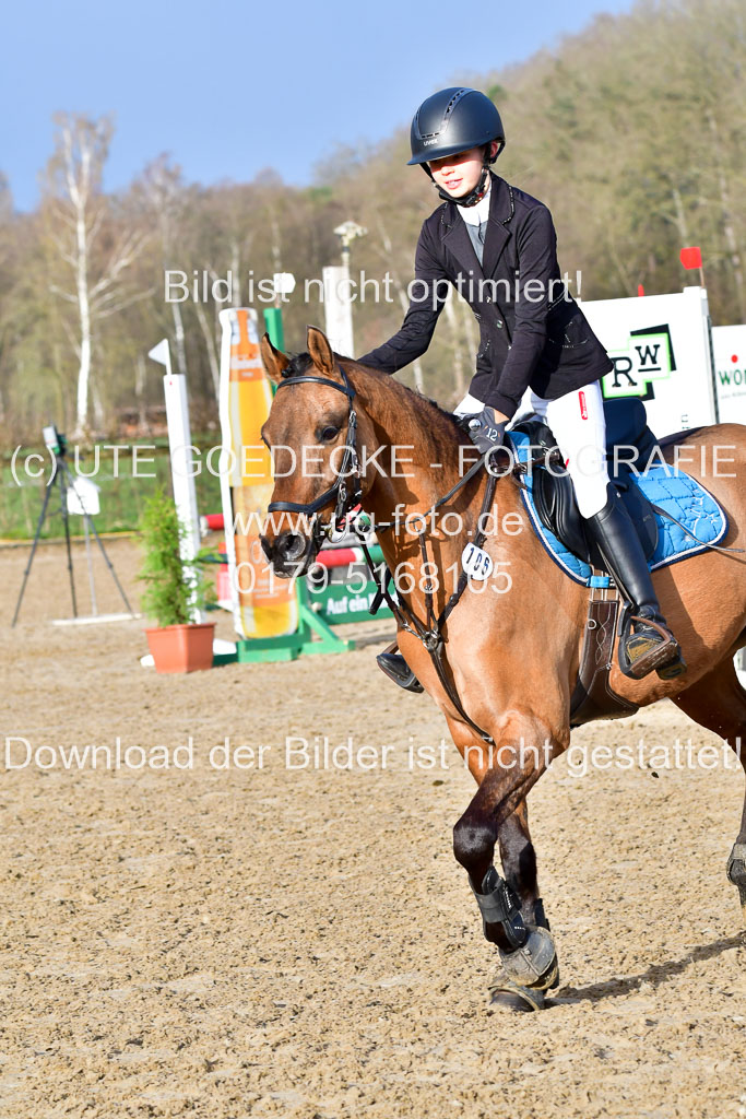 Reitsportzentrum Bremervörde 8.4.21 | 080421 STil A JUN_057