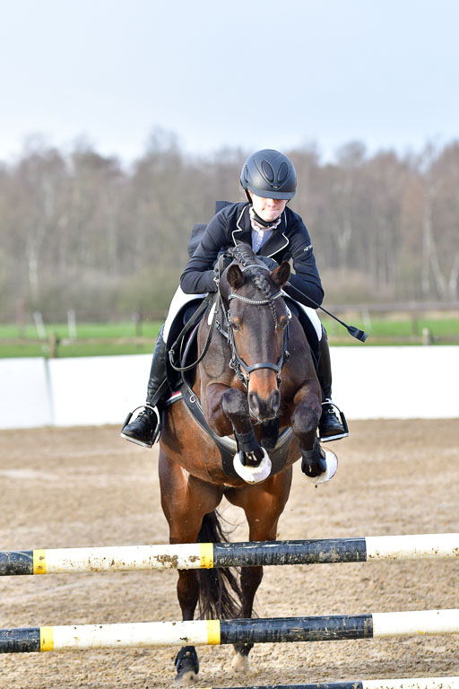 Reitsportzentrum Bremervörde 8.4.21 | 080421 STil A JUN_024 