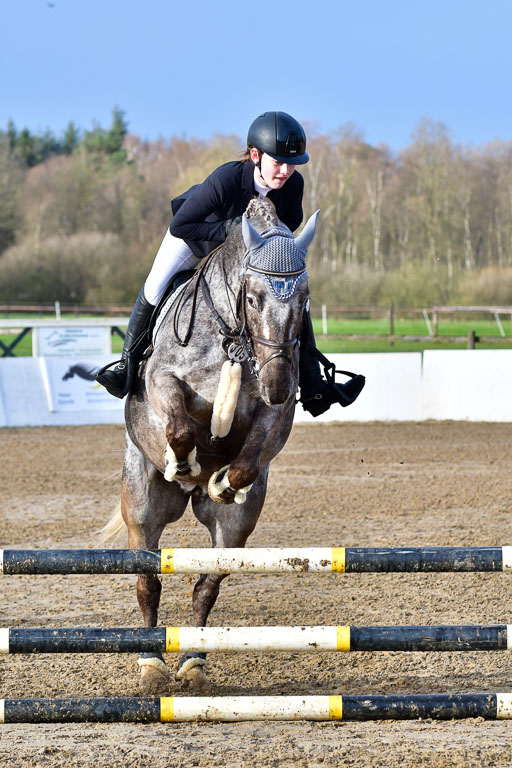 Reitsportzentrum Bremervörde 8.4.21 | 080421 STil A JUN_058 