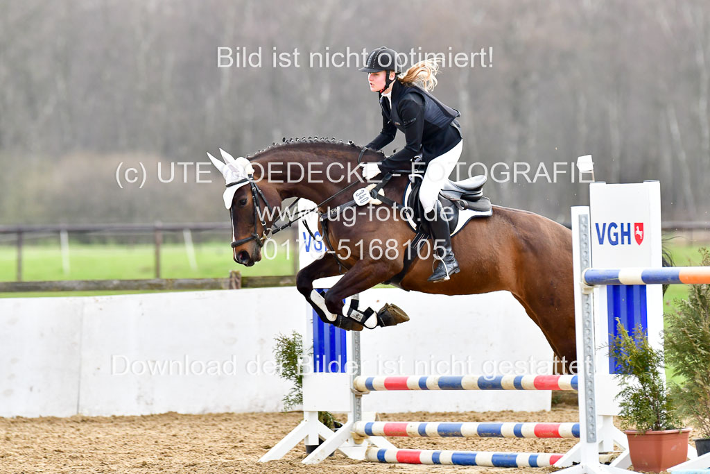 Reitsportzentrum Bremervörde 8.4.21 | 080421 Stilspring WB _010