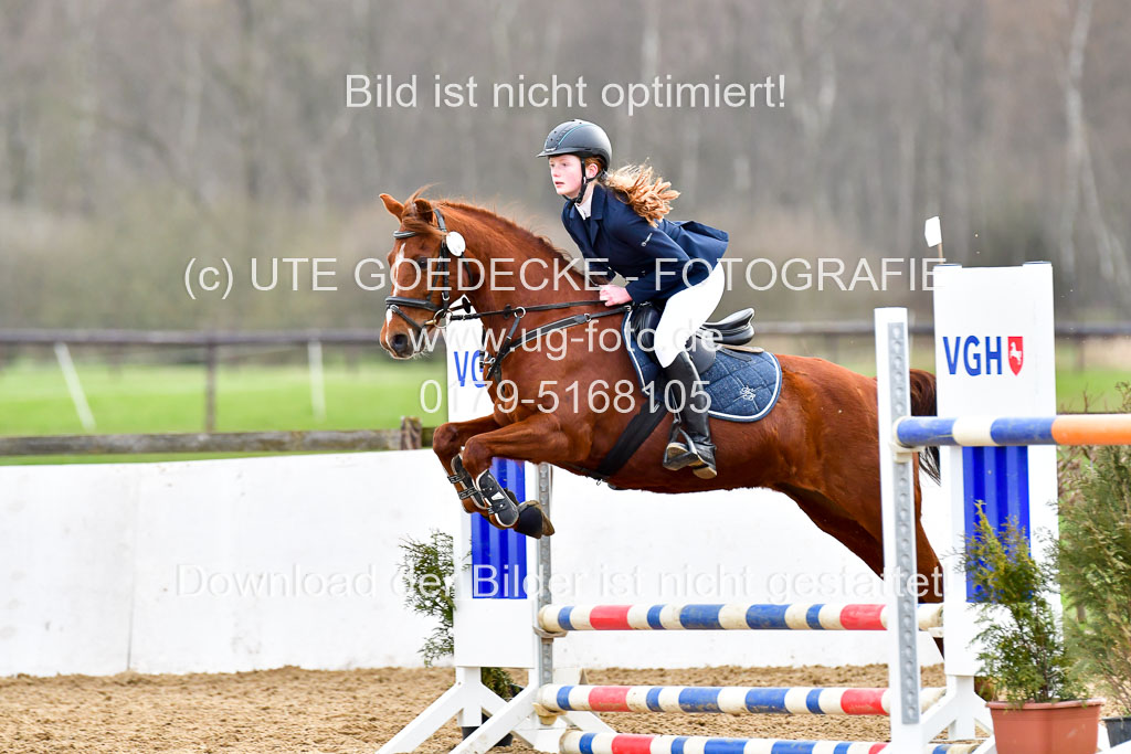 Reitsportzentrum Bremervörde 8.4.21 | 080421 Stilspring WB _081