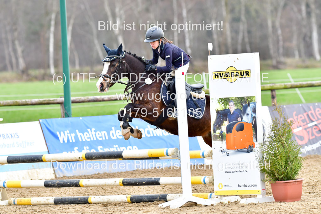 Reitsportzentrum Bremervörde 8.4.21 | 080421 Stilspring WB _152