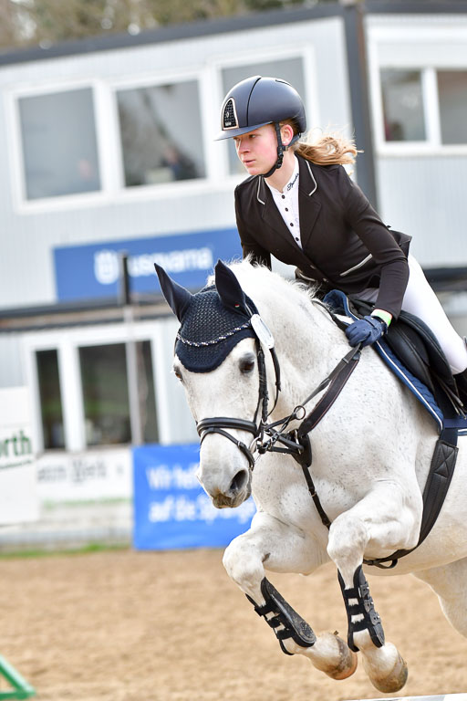 Reitsportzentrum Bremervörde  8.4.21 | 080421 Stilspring WB _215 