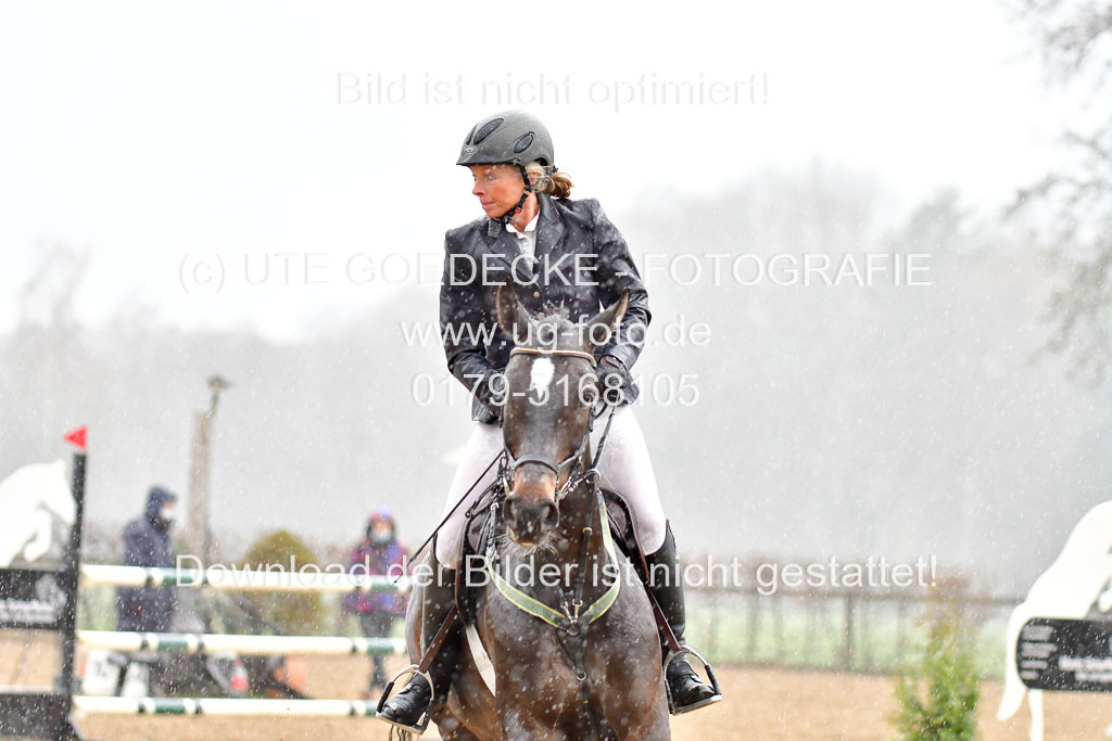 Reitsportzentrum Bremervörde 9.4.21 | 090421 Springen L_185