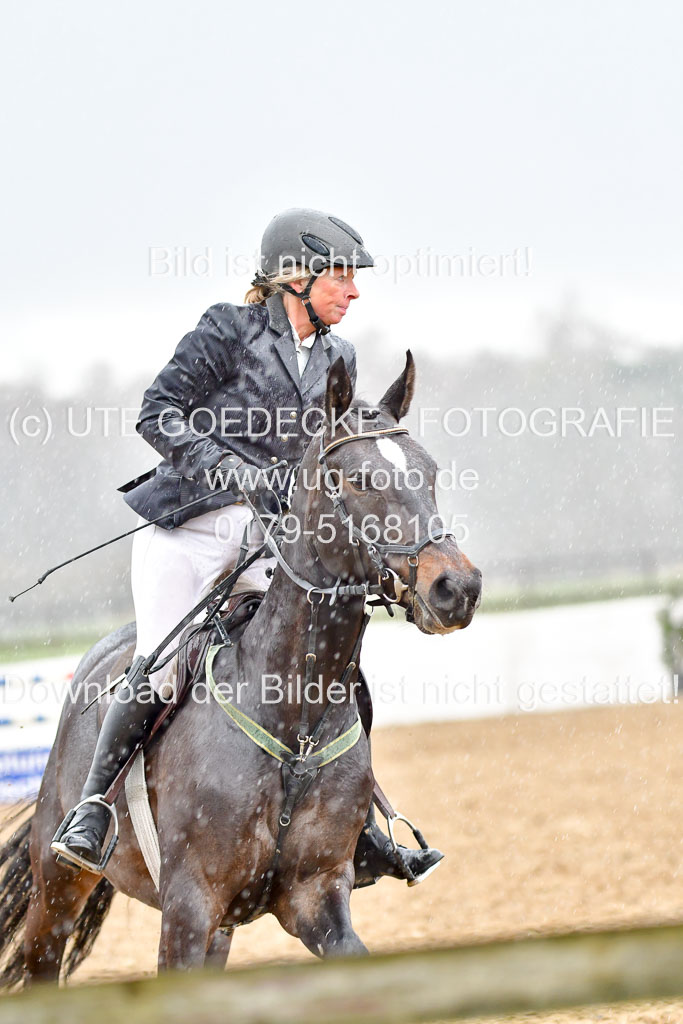 Reitsportzentrum Bremervörde 9.4.21 | 090421 Springen L_186