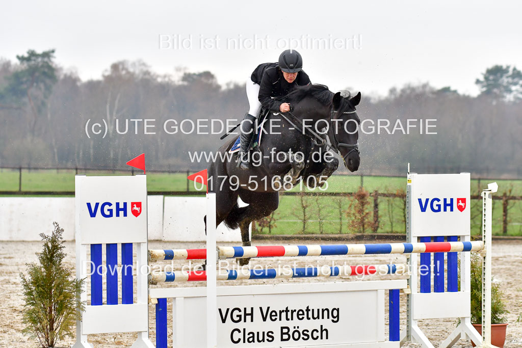 Reitsportzentrum Bremervörde 11.4.21 | 11421 VGH Einlaufprfg _002