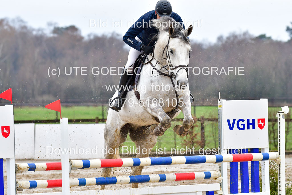 Reitsportzentrum Bremervörde 11.4.21 | 11421 VGH Einlaufprfg _051