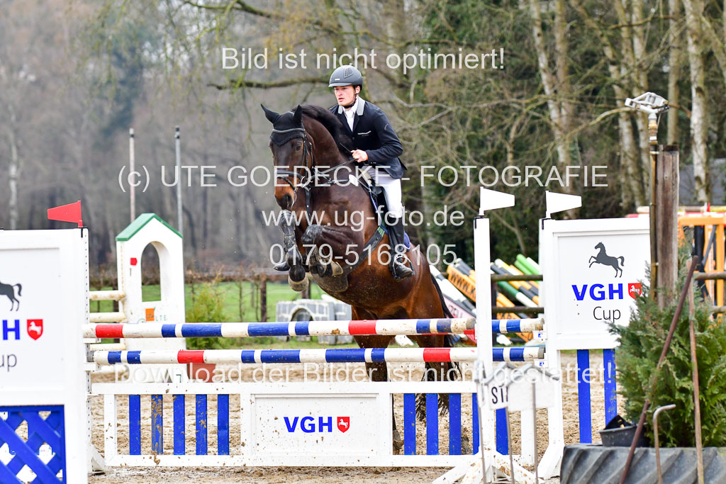 Reitsportzentrum Bremervörde 11.4.21 | 11421 VGH Einlaufprfg _101