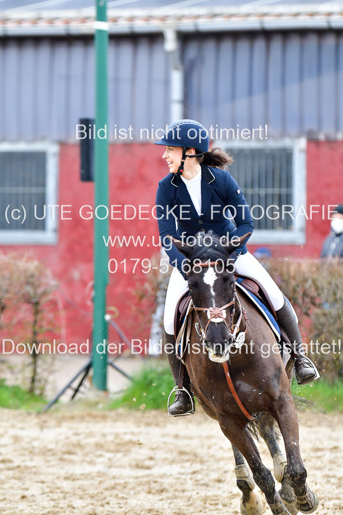 Reitsportzentrum Bremervörde 11.4.21 | 11421 VGH Einlaufprfg _129
