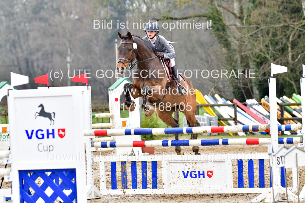 Reitsportzentrum Bremervörde 11.4.21 | 11421 VGH Einlaufprfg _133 