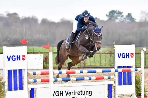 Reitsportzentrum Bremervörde 11.4.21 | 11421 VGH Einlaufprfg _121 