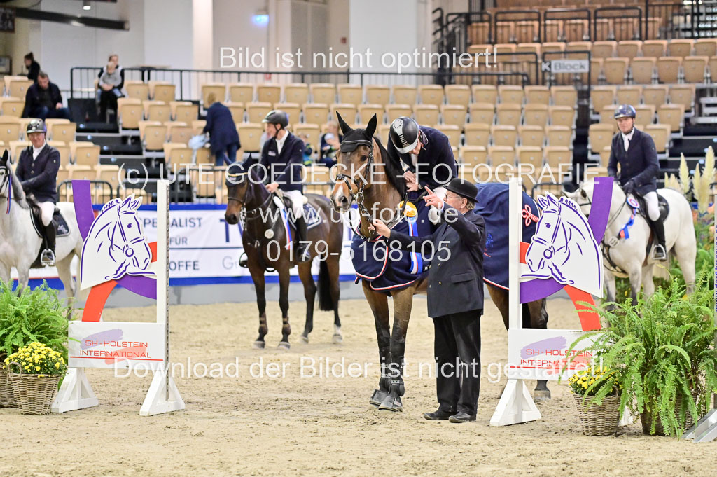SH Holstein International 21-24.10.2021 Neumünster | Pfg 11 Grand prix Tour _190