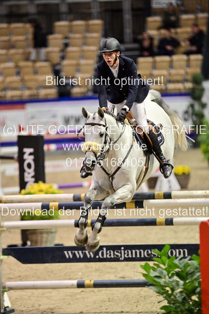 SH Holstein International 21-24.10.2021 Neumünster | Ahlmann, Hannes - Charleston_2