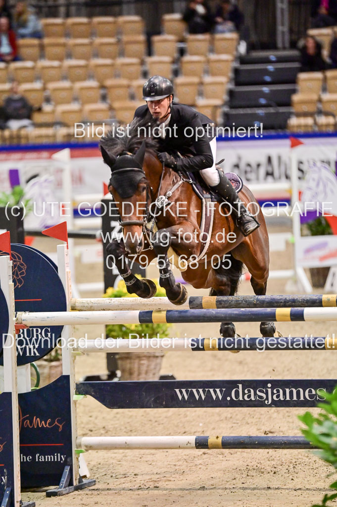 SH Holstein International  21-24.10.2021 Neumünster | Hünicke, Sven gero - Carat vom Petersberg_1 