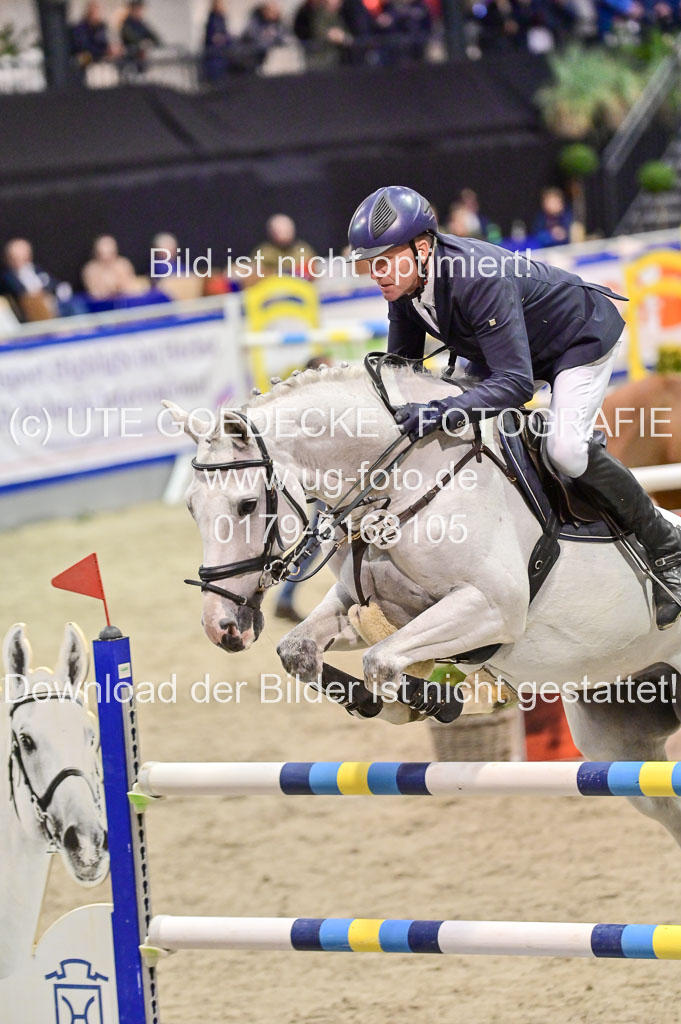 SH Holstein International 21-24.10.2021 Neumünster | Thomsen, Peter Jacob - Clooney_02