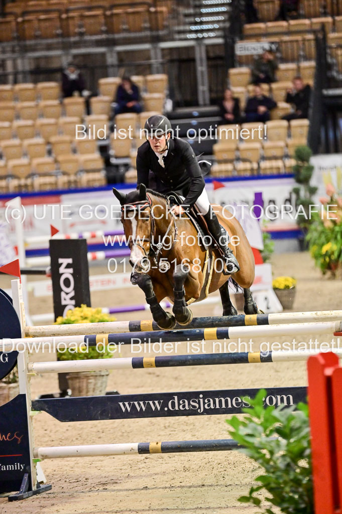 SH Holstein International 21-24.10.2021 Neumünster | von Appen, Alexander - Bond Lady VA_1