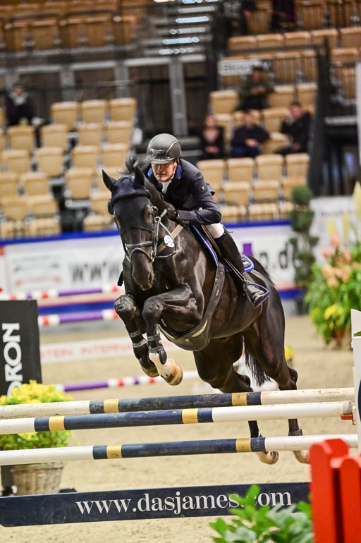 SH Holstein International  21-24.10.2021 Neumünster | Forkert, Marten - Pizarro 