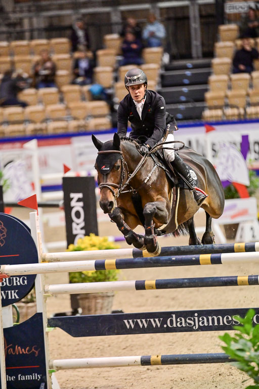 SH Holstein International  21-24.10.2021 Neumünster | Lanske, Christoph - Calestra_1 