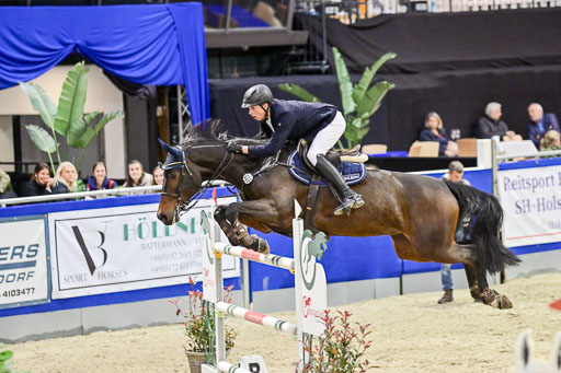 SH Holstein International  21-24.10.2021 Neumünster | Runge, Lennard - Calistra Extra Blue_2 
