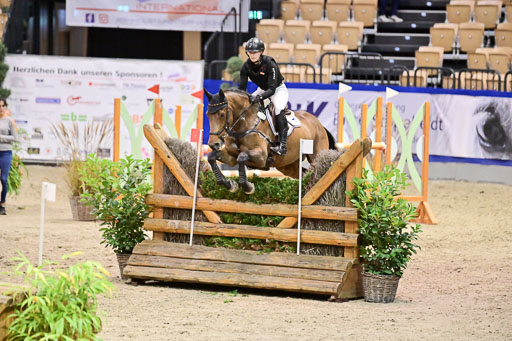  | Knüppel, Hanna - Carismao_02 