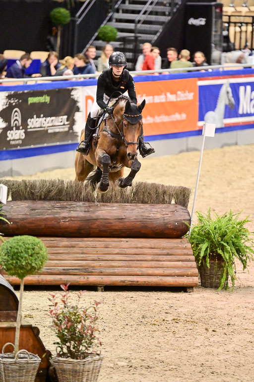  | Knüppel, Hanna - Carismao_05 