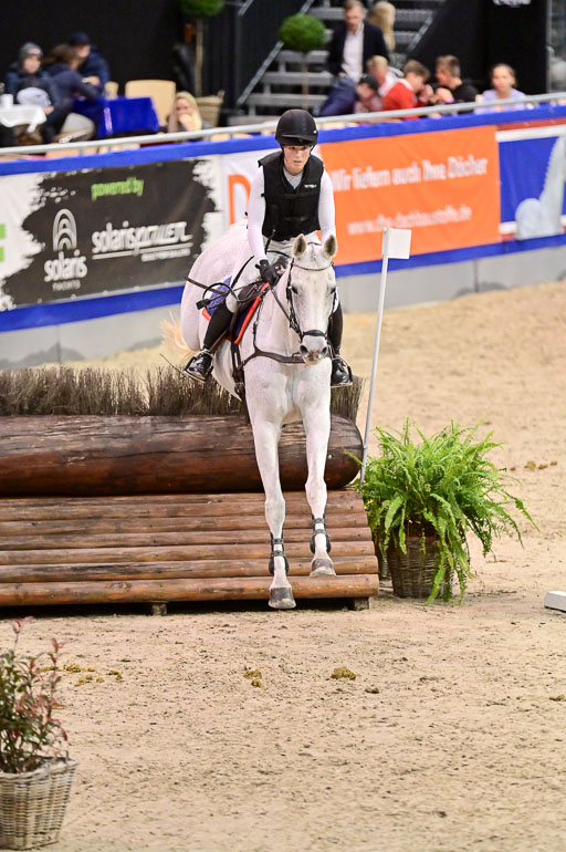  | Labes, Sabrina - Buttereblume_09 