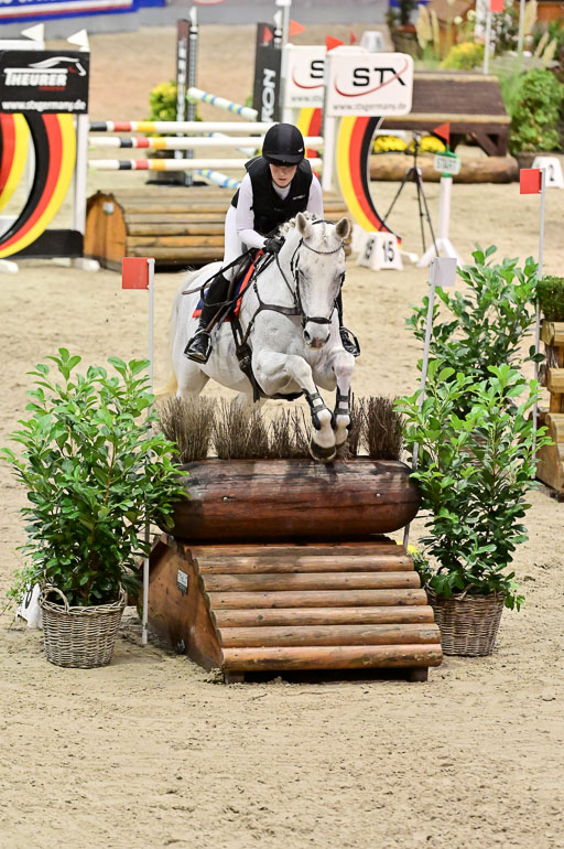  | Labes, Sabrina - Buttereblume_11 