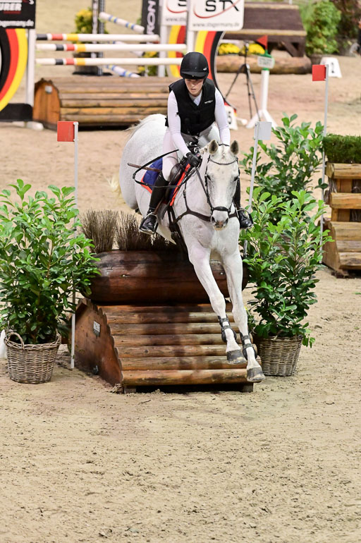  | Labes, Sabrina - Buttereblume_12 