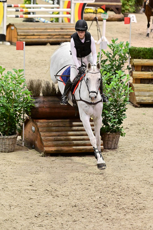  | Labes, Sabrina - Buttereblume_13 