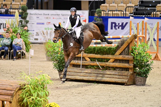  | Petersen, Malin - Vroni_01 