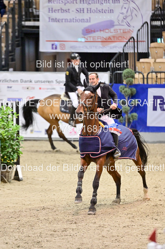 SH Holstein International 21-24.10.2021 Neumünster | Pfg 6 Last Chance Silber Tour _300