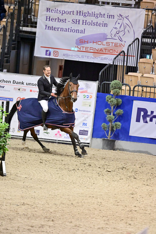 SH Holstein International  21-24.10.2021 Neumünster | Pfg 6 Last Chance  Silber  Tour _298 