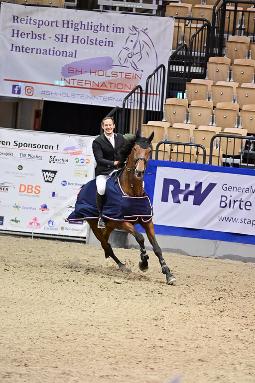 SH Holstein International  21-24.10.2021 Neumünster | Pfg 6 Last Chance  Silber  Tour _299 