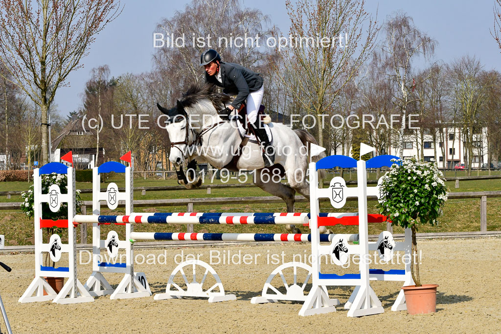  | 24032022-Springpferde L_058 