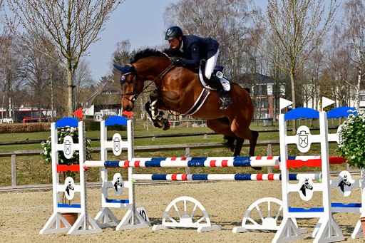  | 24032022-Springpferde L_129 