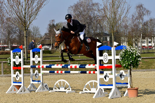  | 24032022-Springpferde L_131 