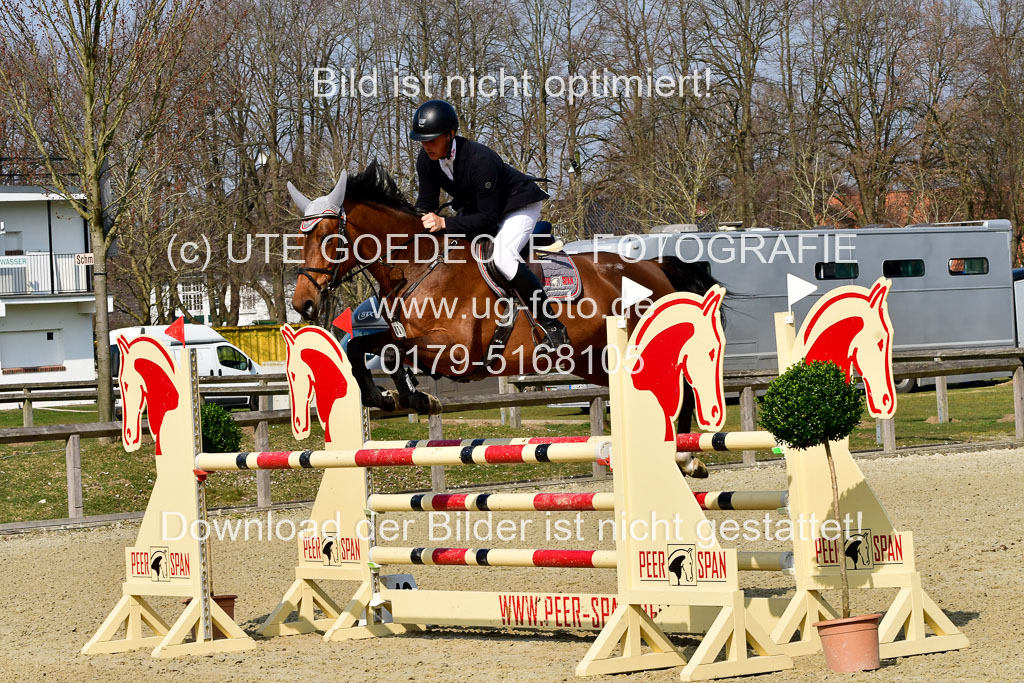  | 24032022-Springen L_001 